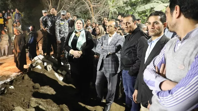 وفاة 3 مواطنين اثناء حفر خزان صرف صحي بقرية الدوادية بالمنيا