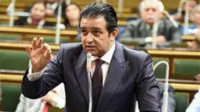 علاء عابد: كامل الوزير