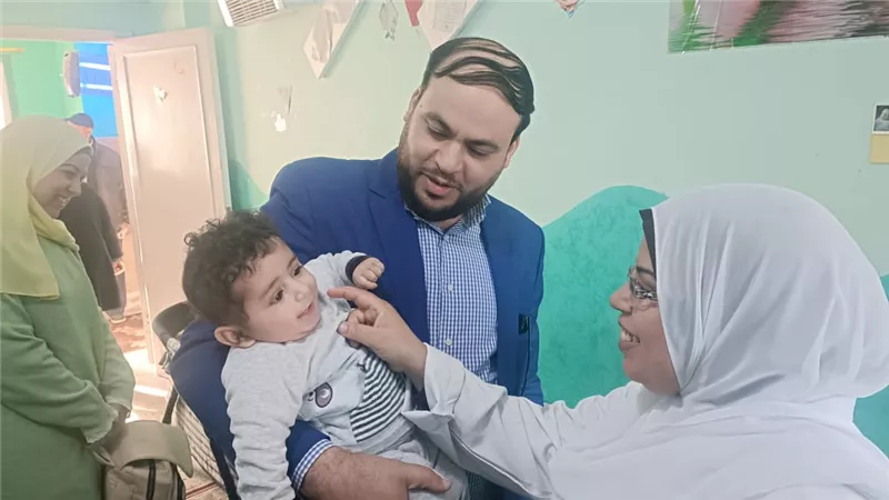 مدير صحة الإسماعيلية يتفقد دار الإيواء بمدينة المستقبل