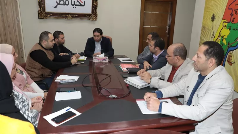 حبش يواصل متابعة مستجدات منظومة تقنين أراضى الدولة ببنى سويف