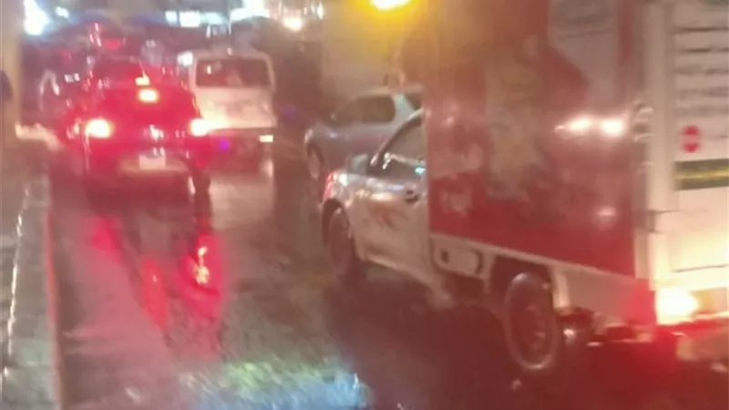 امطار غزيرة ورعد وثلوج بالإسكندرية