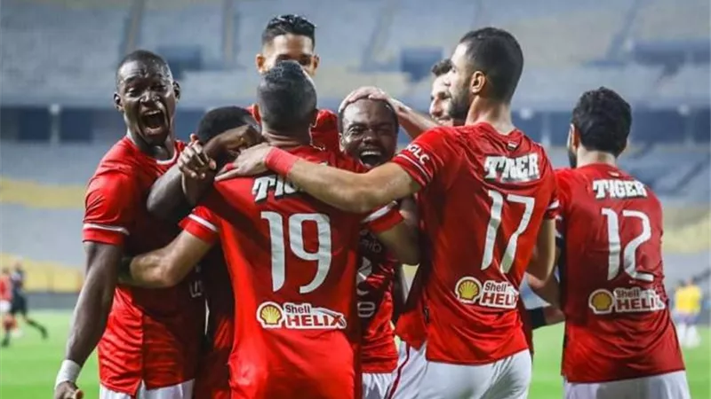 الأهلي يرد على أنباء رحيل مهاجم الفريق الى صن داونز