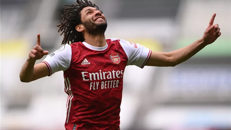 آرسنال يعلن تفاصيل إصابة محمد النني ومدة غيابه عن الفريق