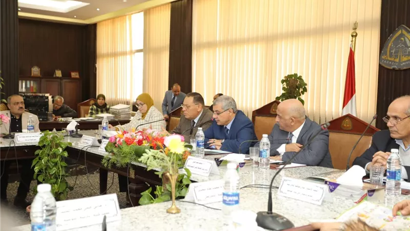 مجلس جامعةالزقازيق يهنئ فخامةالرئيس بعيدالشرطةويتخد7قرارات