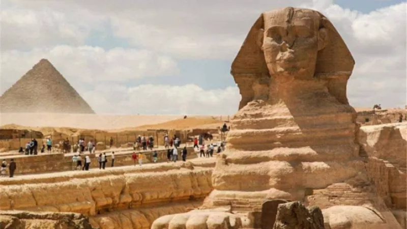 الجمهورية: الدولة تولي السياحة أهمية كمصدر للدخل القومي