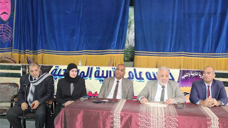 التعليم بالمنيا تكرم المسئولين عن طباعة امتحانات الشهادةالاعدادية