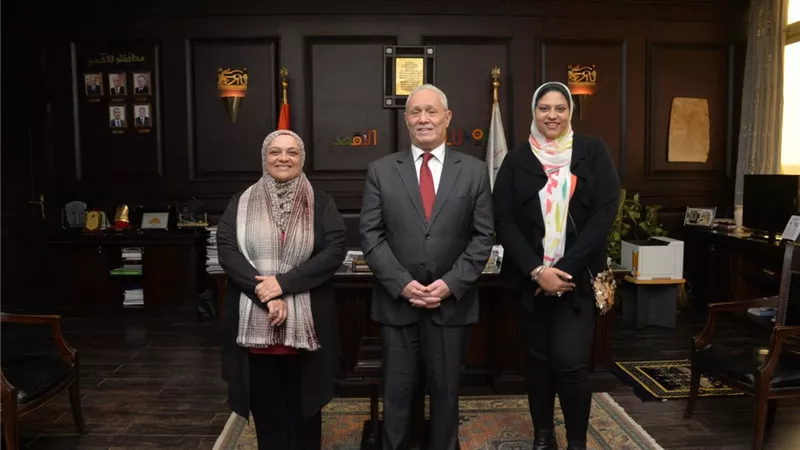محافظ الأقصر يؤكد على دعم أمانة الصحة النفسية وعلاج الإدمان