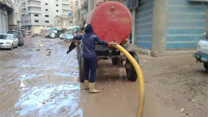 استمرار رفع حالة الطوارئ ومحافظ كفرالشيخ يتابع رفع مياه الأمطار