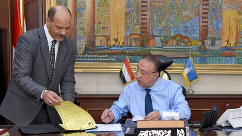محافظ الإسكندرية يعتمد نتيجةالفصل الدراسي الأول للشهادة الإعدادية