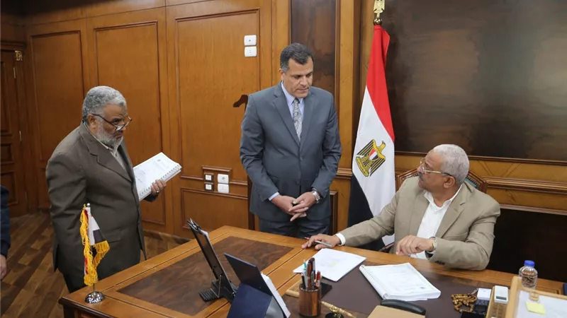صقر يعتمد نتيجة الشهادة الاعدادية بنسبة 82.88%