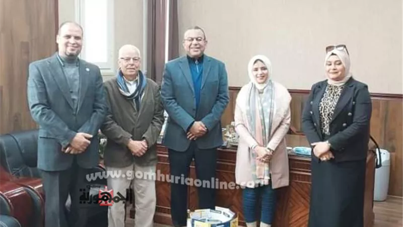 رئيس جامعة بنى سويف التكنولوجية يسقبل عميد كلية علوم الملاحة