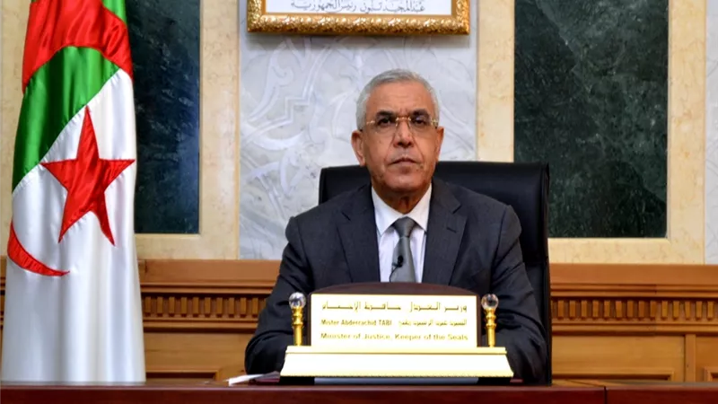 الحكومة الجزائرية تعرض على البرلمان قانون مكافحة الاتجار بالبشر
