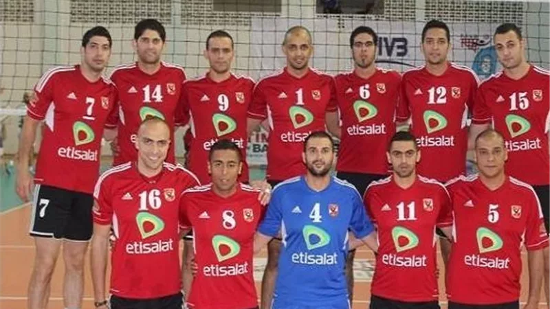 رجال طائرة الأهلي يصعدون لربع النهائي بعد الفوز على الزمالك