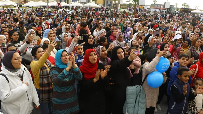 مبيعات هيئة الكتاب في زيادة مستمرة بمعرض القاهرة