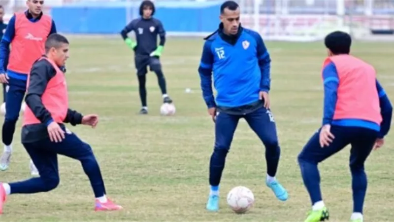 محمد عبد الغنى يشارك فى التدريبات الجماعية بالزمالك