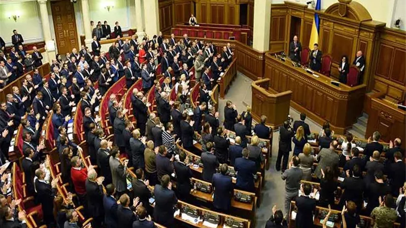 نائب أوكرانى: تمديد فترة الأحكام العرفية والتعبئة العامة
