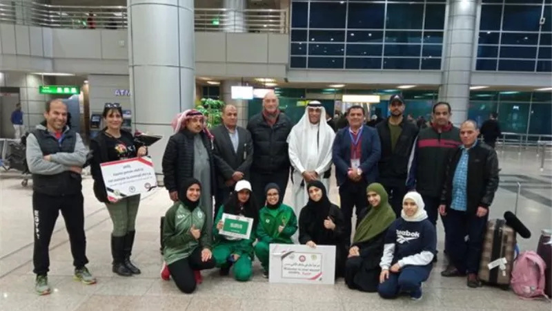 شاهين يستقبل رئيس الاتحاد العربي لألعاب القوى بمطار القاهرة