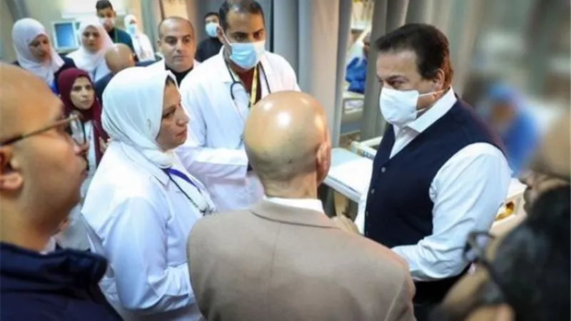 خلال جولته التفقدية بالشرقية.. وزير الصحة يتفقد مستشفى الحسينية المركزي