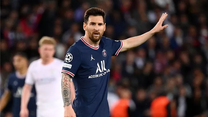 ميسي يقود تشكيل باريس سان جيرمان أمام تولوز في الدوري الفرنسي