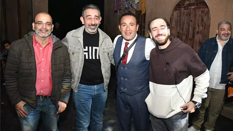 عمرو عرفه وامير طعيمه يشيدون بمسرحية 