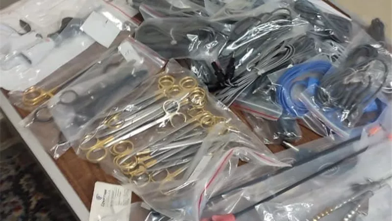 احباط محاولة راكب تهريب كمية كبيرة من المستلزمات الطبية