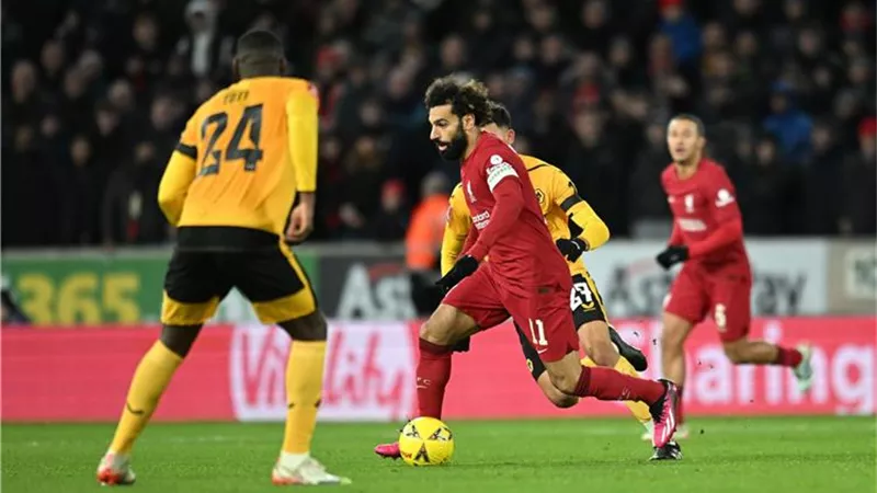 جماهير ليفربول تهاجم محمد صلاح بعد ثلاثية وولفرهامبتون