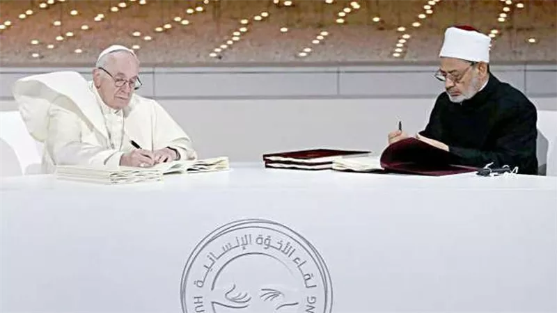 بابا الفاتيكان: علينا تعزيز ثقافة السلام لتشجيع الحوار والتضامن