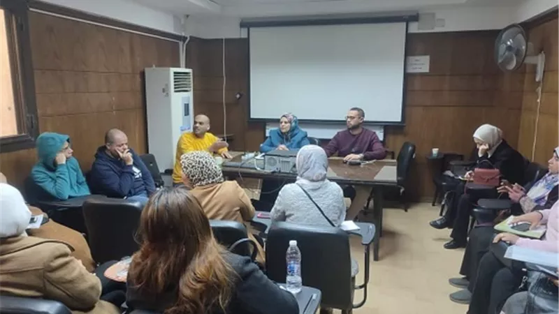 المراقبة والتفتيش الصيدلى تعقد اجتماعا لمسئولى الصيدلة بالمنيا