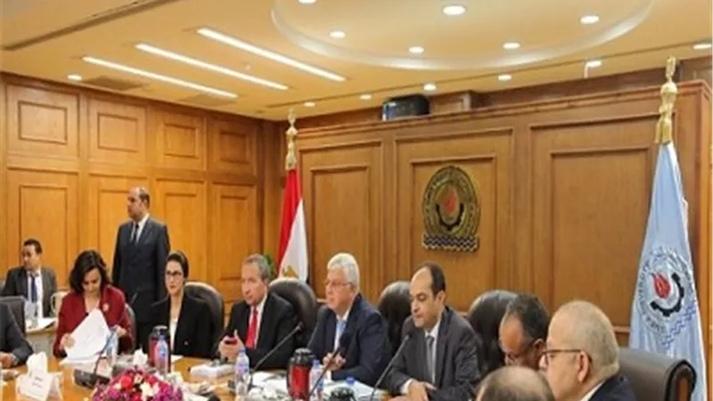 بالأسماء..ننشر القائمة المبدئية للمرشحين لرئاسة 8 جامعات حكومية