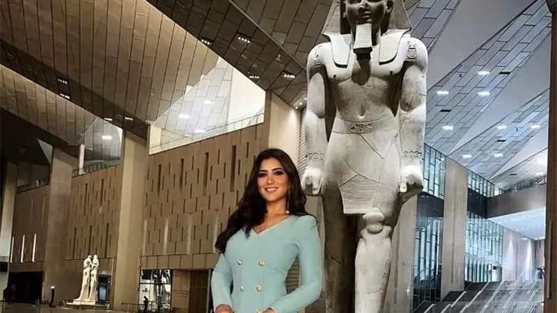مى عمر تتألق عبر إنستجرام وتعلق : 