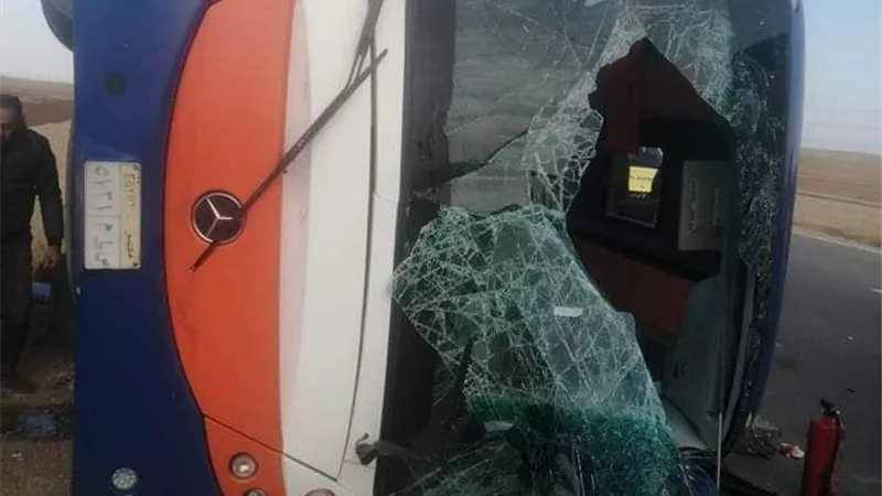 إصابة ٥٠ شخصا في انقلاب أتوبيس سياحة بعيون موسى