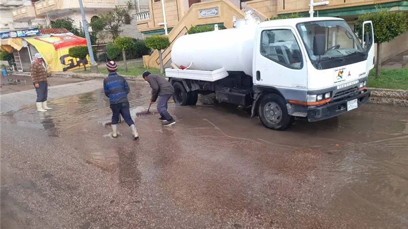 محافظ كفر الشيخ يعلن حالة الطوارئ بسبب الأمطار الغزيرة