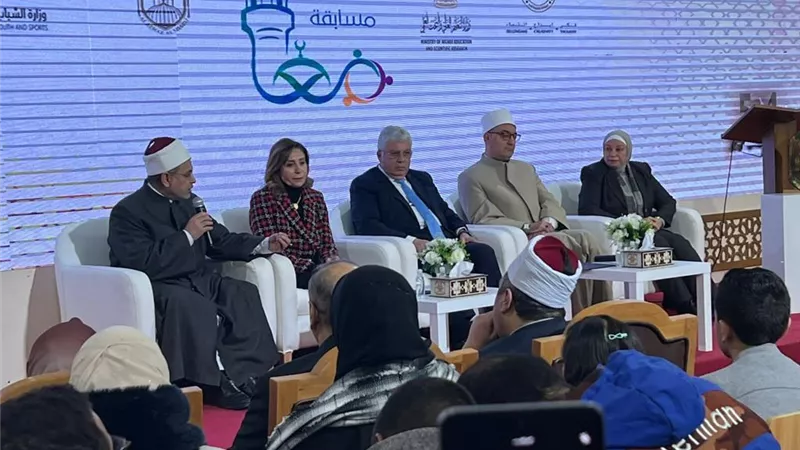 تكريم الفائزين في