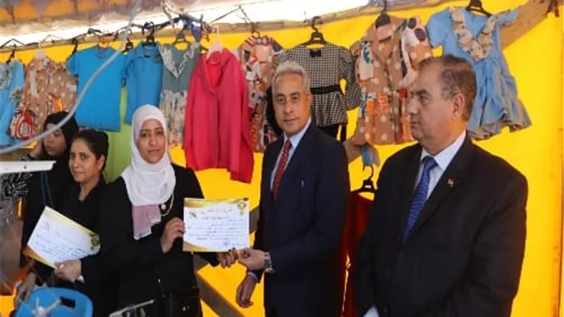 وزير القوى العاملة يتفقد عربة تدريب متنقلة بالغردقة