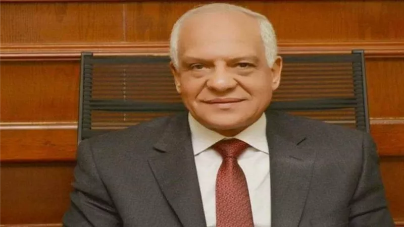 محافظ الجيزة يتابع جاهزية واستعدادات الأحياء للتعامل مع الطقس