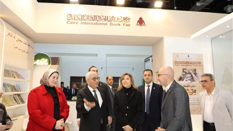 وزيرا التربية والتعليم والثقافة يتفقدان معرض القاهرة الدولى للكتا