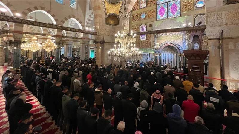 أداء صلاة الغائب على أرواح ضحايا الزلزال بالمسجد الأقصى