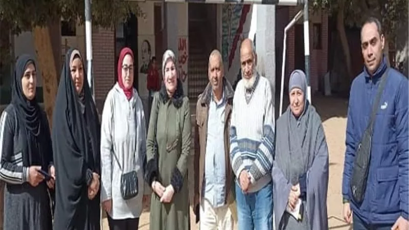 مدير تعليم القناطر تتفقد مدارس باسوس وابو الغيط