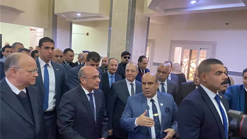 وزير العدل يفتتح مجمع محاكم ونيابات حلوان