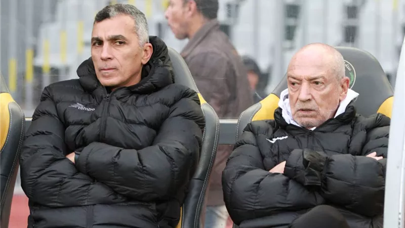 أسامة نبيه : لن أرحل .. ولصالح من يتم ضغط الزمالك ؟