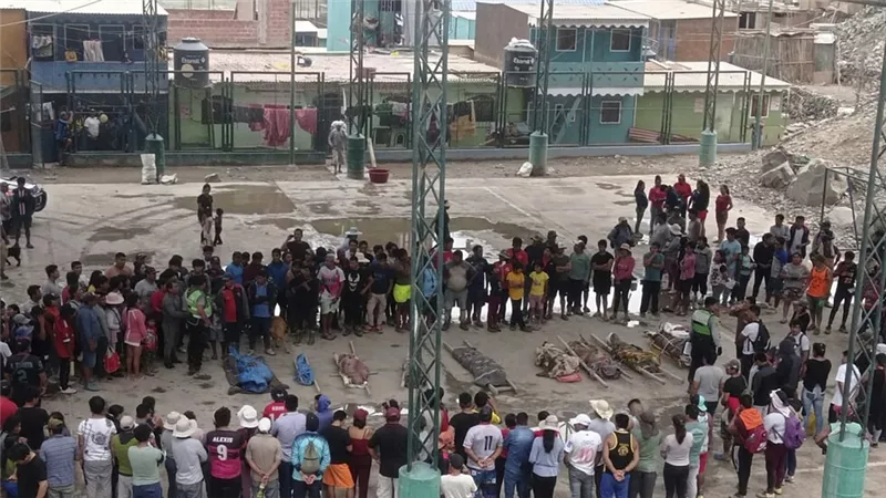 مصرع 36 شخصا جراء انزلاقات أرضية نتيجة الأمطار الغزيرة في بيرو
