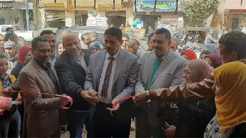 ب١٥جنيه للكيلو..طرح وبيع١٠طن أرز بمعرض أهلا رمضان بأبوحماد