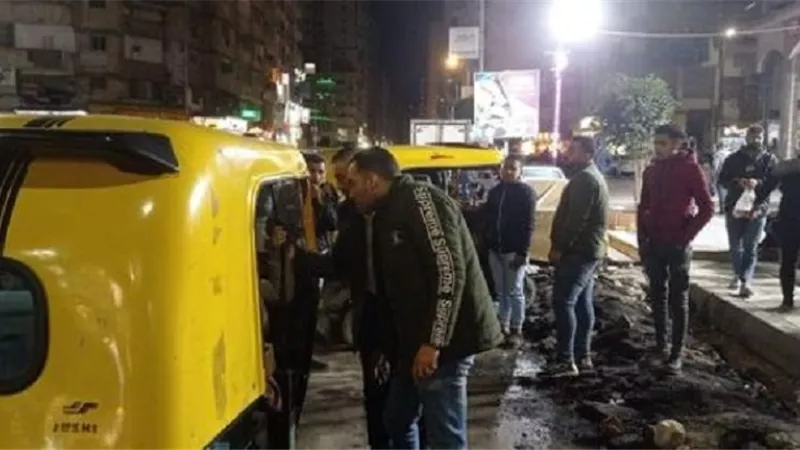 الحد من تجاوزات مركبات التوكتوك ورفع 51 طن مخلفات