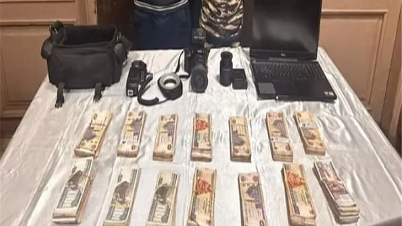 ضبط شخصين لسرقتهما أموالا من داخل عيادة بأسلوب 