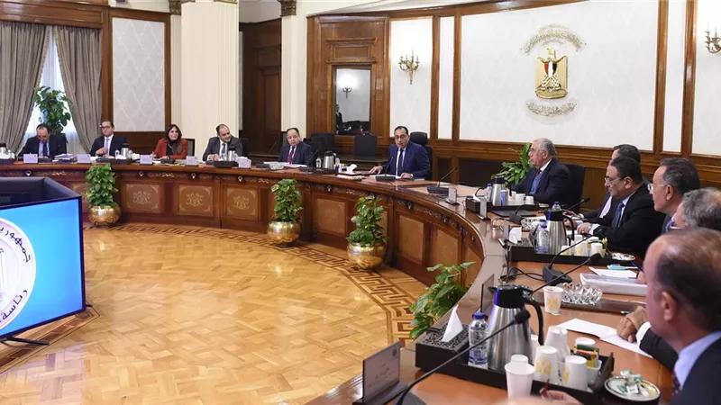 رئيس الوزراء يستعرض مقترحات تحفيز الصادرات المصرية