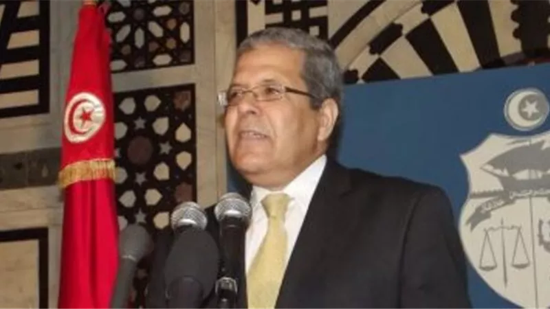 الرئيس التونسي ينهى مهام وزير الخارجية ويعين نبيل عمار