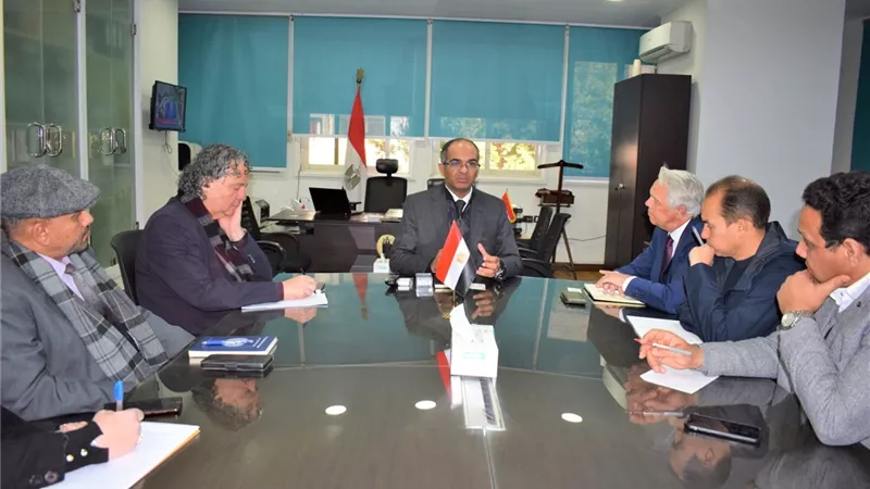 الاسكان :مشروعات لزيادة خدمات مياه الشرب الصحي بالدلتا الصعيد