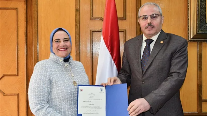 لفترة ثانية .. داليا منصور عميداً لكلية الطب البيطري بالقناة