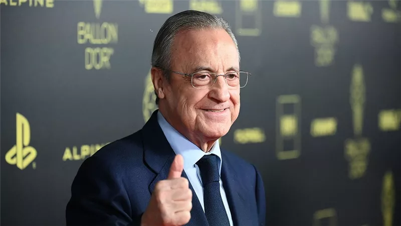 بيريز يصل المغرب لحضور مباراة الأهلي وريال مدريد