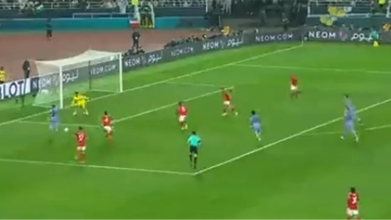كأس العالم للاندية..رودريجو يهدر فرصة تسجيل الهدف الاول لريال مدريد بمرمى الاهلى.. فيديو